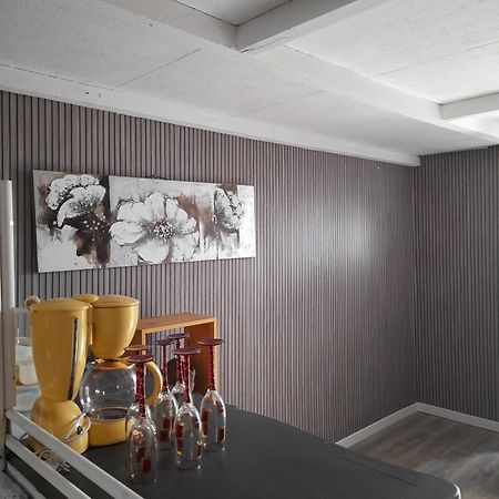 Smith Cosy Guest House Châteaumeillant Екстериор снимка